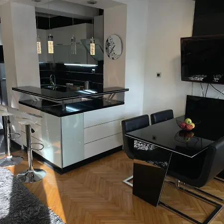 דירה - 55 M2, South-oriented.
