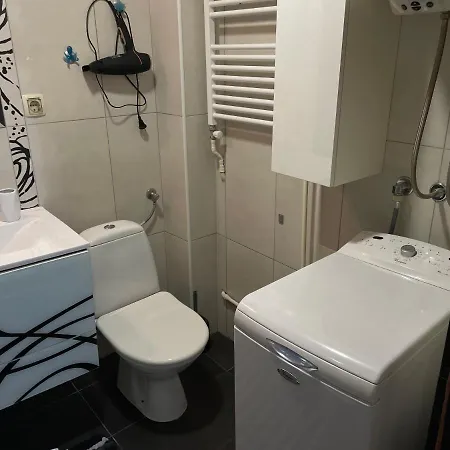 - 55 M2, South-oriented. דירה *
