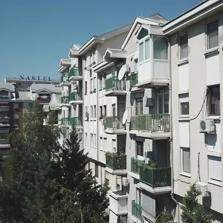 - 55 M2, South-oriented. דירה סקופיה
